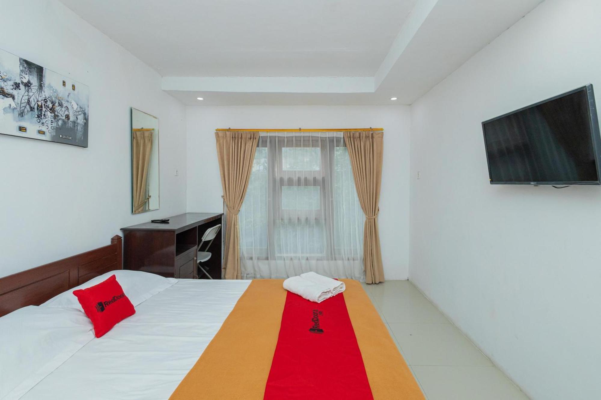 Reddoorz Syariah At Wisma Djokorio Poncokusumo Malang Esterno foto